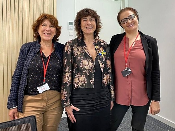 Barcelona women's delegation